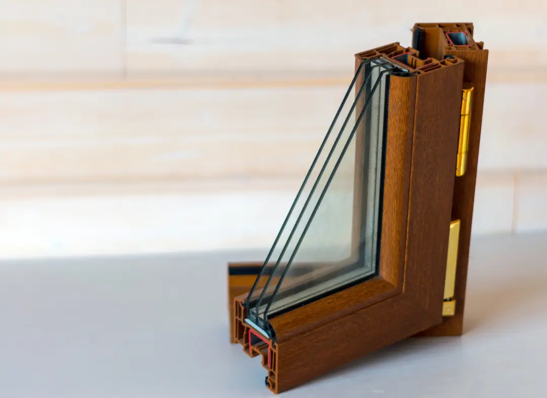 Installation de fenêtre en bois sur mesure Loireauxence